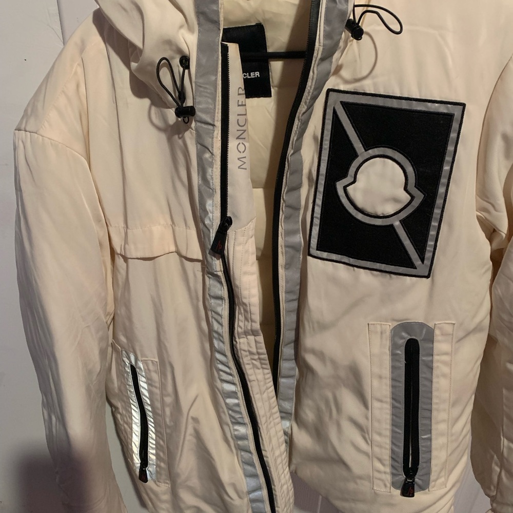 MONCLER - Picture 1 of 2